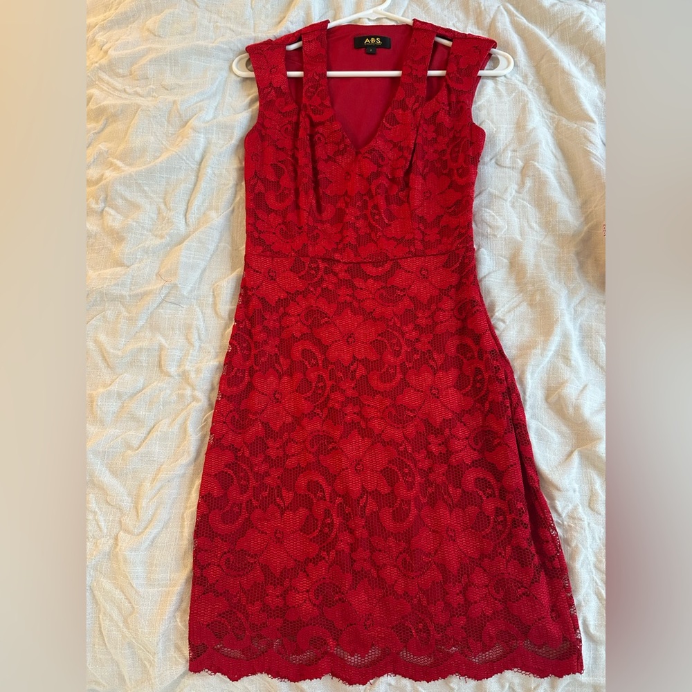 Elegant Red Lace Dress